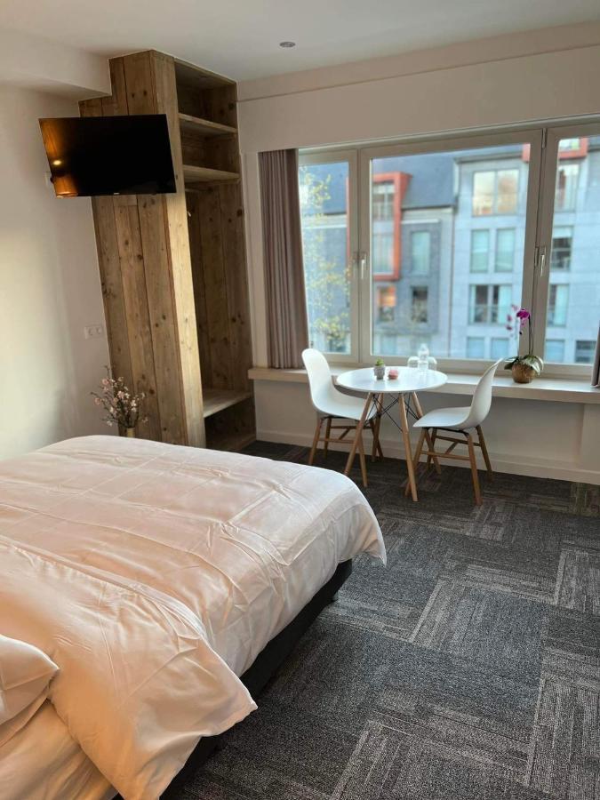 Prachtige Kamer In Centrum Brugge Met Badkamer ! Exterior foto