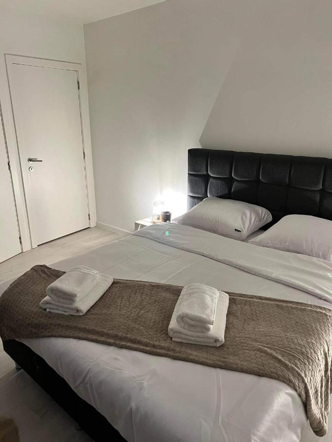 Prachtige Kamer In Centrum Brugge Met Badkamer ! Exterior foto